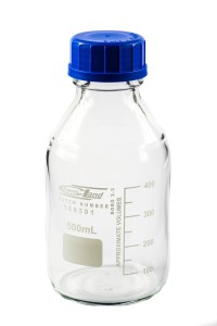 Butelka z niebieską nakrętką 500 ml