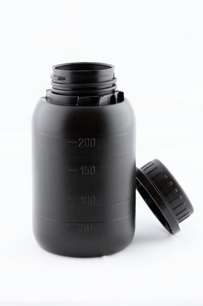 Butelka HDPE 250 ml czarna z nakrętką z plombą